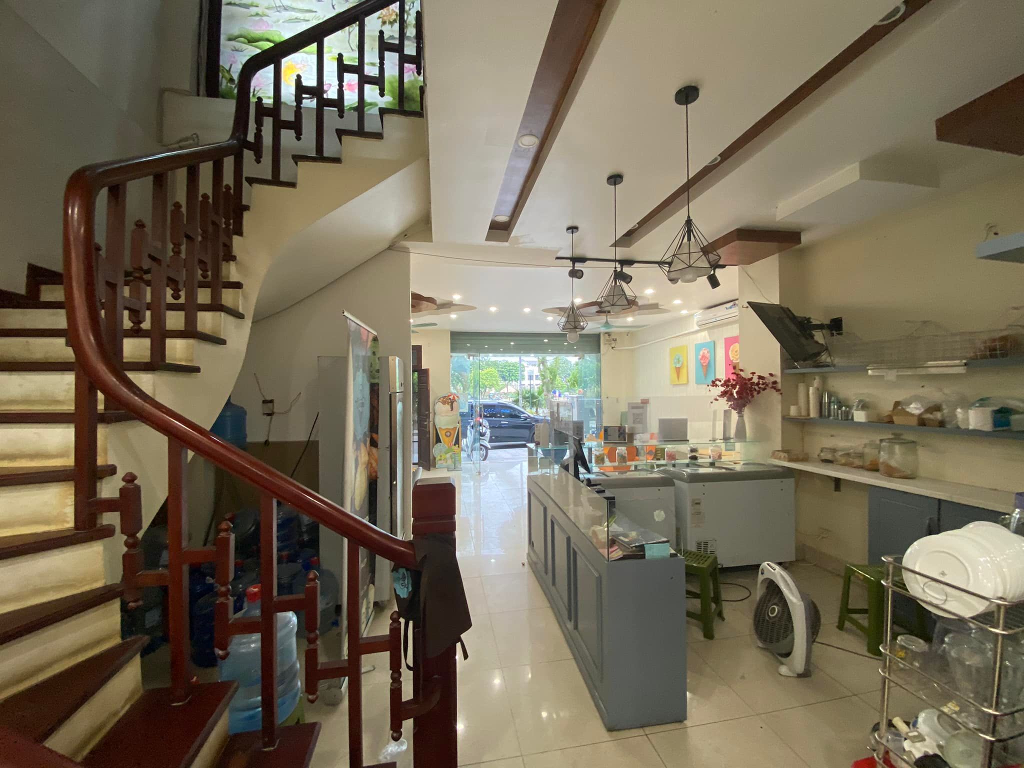 Bán nhà Lô góc, Mặt Phố Vũ Tông Phan, Ngã Tư Sở, Thanh Xuân. DT 218m2, MT 8.9m