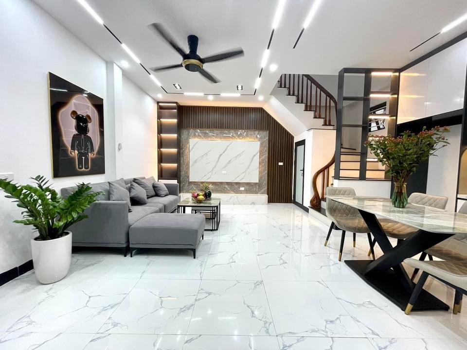 Siêu Phẩm Quận Thanh Xuân , Nhà Đẹp Long Lanh, Full Nội Thất Xịn, Lô Góc, Mặt Tiền To.