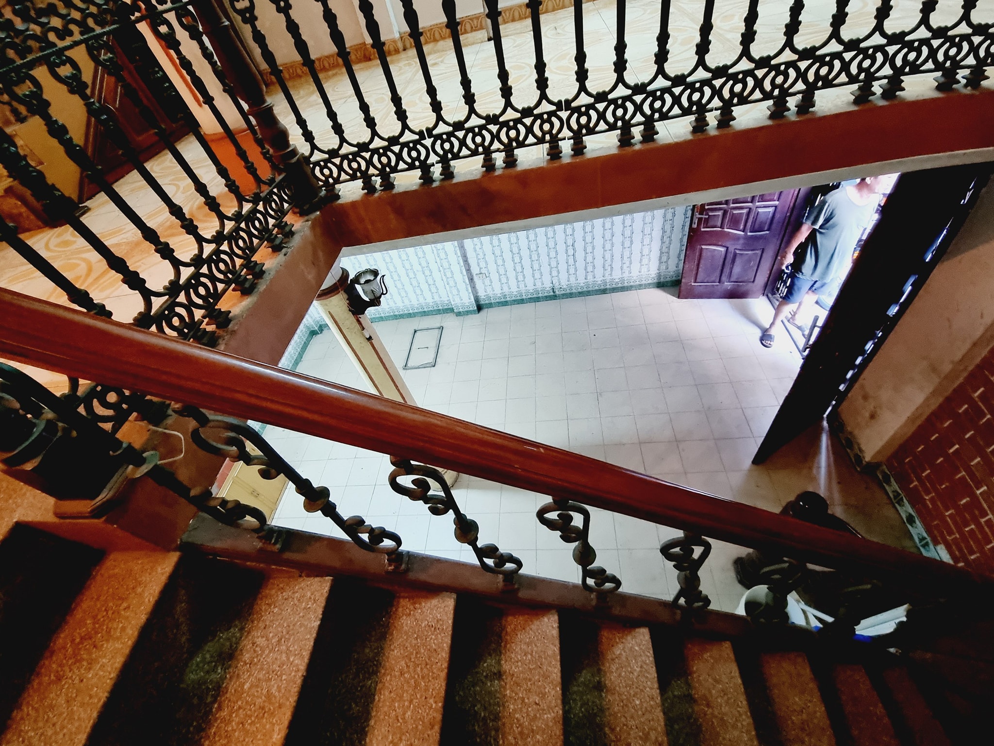 BÁN NHÀ PHỐ GIÁP BÁT, NGÕ THÔNG, KINH DOANH, Ô TÔ, TIỆN ÍCH BẠT NGÀN GIÁ CHỈ 4.6 TỶ