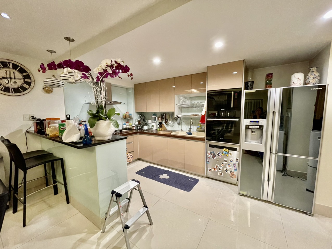 MT cần bán nhanh giá tốt.Đường Nguyễn Bỉnh Khiêm,P đakao.Q1.