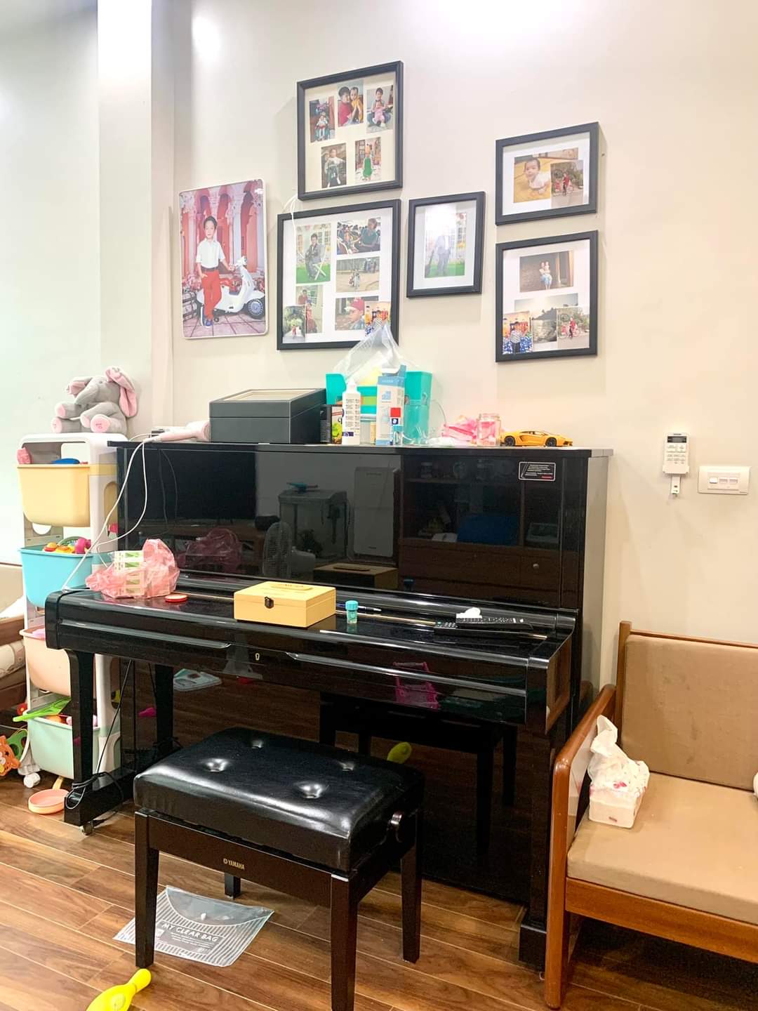 Chính chủ bán nhà phố Hào Nam Đống Đa 42m2 5 tầng 4m mặt tiền 3.85 tỷ có thương lượng miễn trung gian