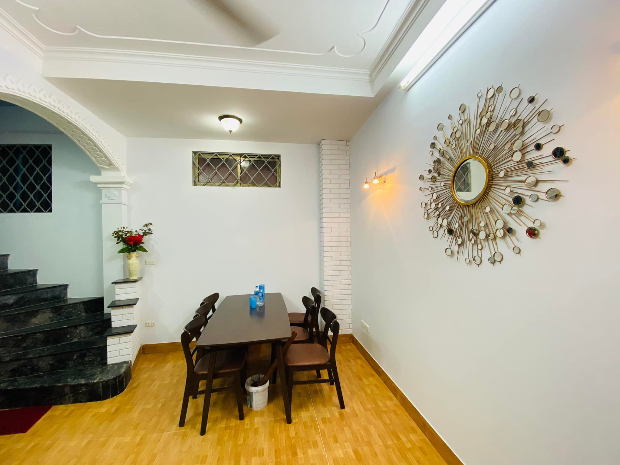 NGHĨA TÂN, Ô TÔ ĐỖ CỔNG, 2 THOÁNG TRƯỚC SAU, CÁCH PHỐ 5M, Ở NGAY