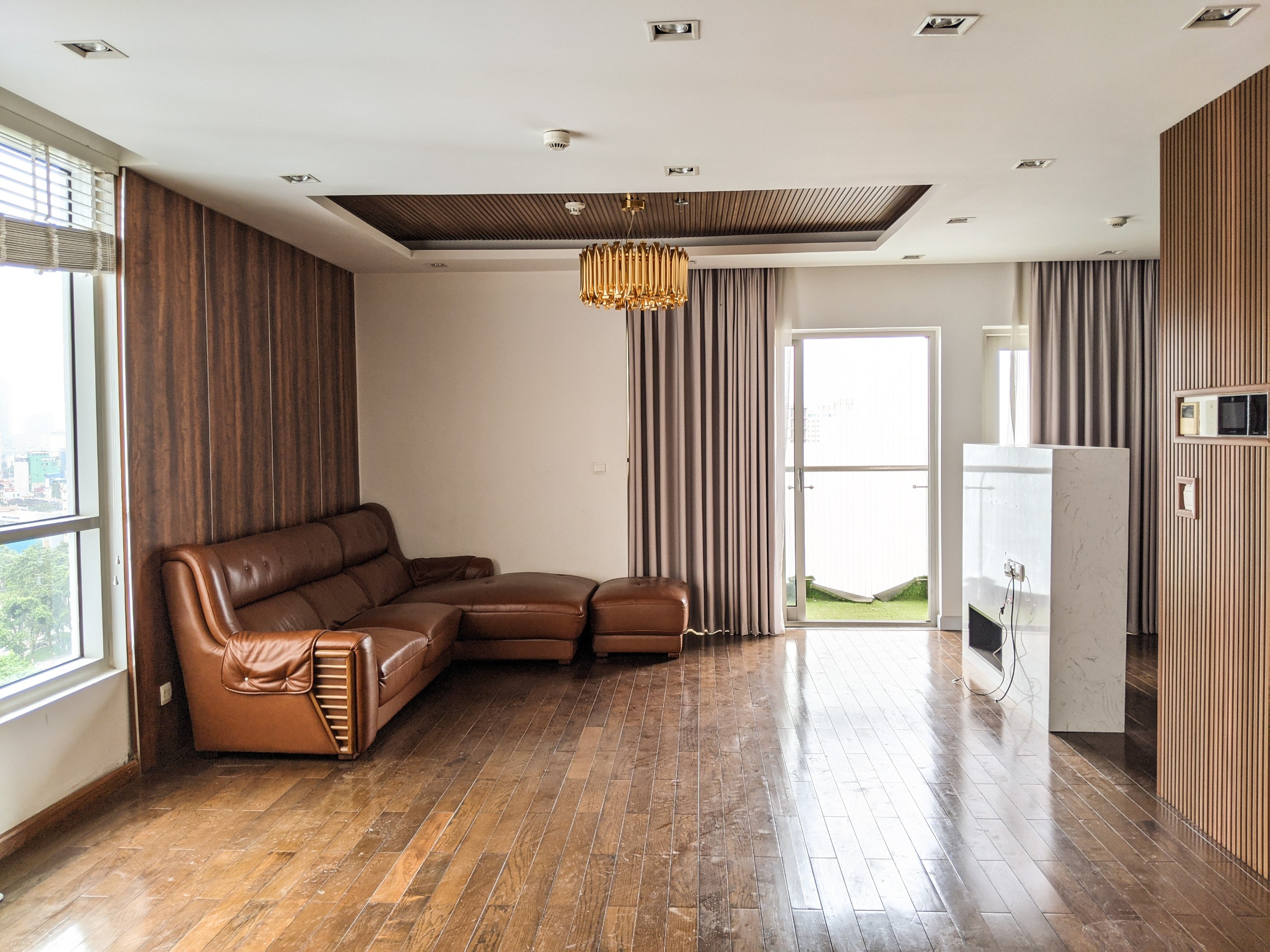 Bán nhà chung cư cao cấp Lancaster 20 Núi Trúc, Ba Đình, Hà Nội. DT 120m2 lô góc 2 PN, view hồ Giảng Võ