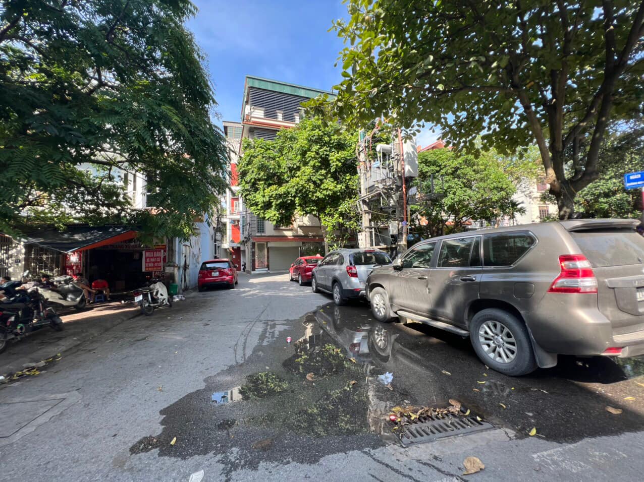 Cần tiền bán gấp nhà đẹp Nguyễn Văn Cừ, oto 4 chỗ vào, 65m2, MT 4.3m, giá 6.9 tỉ (có TL )