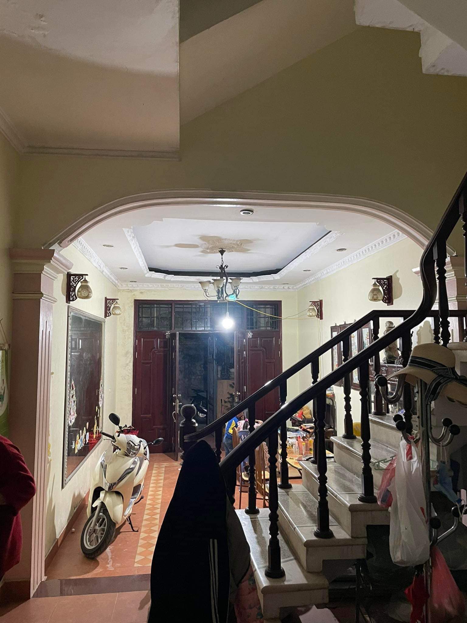 NGÕ THÔNG-LÔ GÓC-ÔTÔ VÀO NHÀ-GIÁ TỐT-84M 6TỶ-NGUYỄN CHÍNH HOÀNG MAI