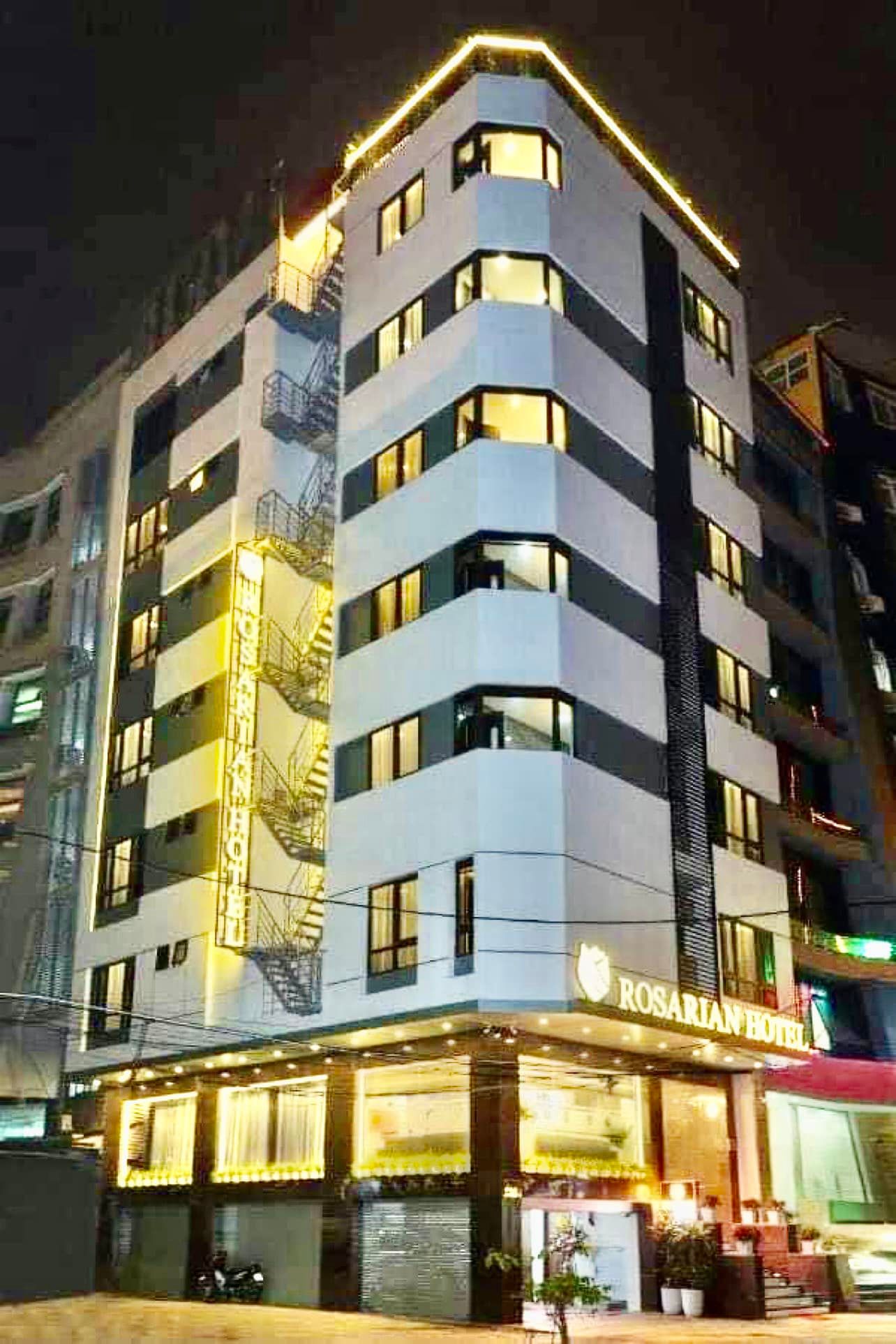 BÁN TOÀ KHÁCH SẠN 9 TẦNG LÊ ĐỨC THỌ 140M2 57 tỷ - MẶT TIỀN ĐẸP 9M - 29 PHÒNG - DT 650TR/THÁNG