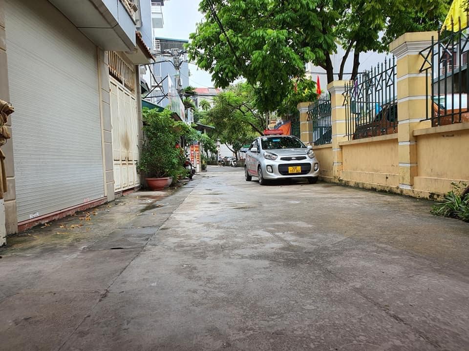 Ô Tô tải đỗ cửa, Ngõ thông, Gần phố, Mới Đẹp, Ở Luôn, Bắc Từ Liêm, Chỉ 6.5 Tỷ