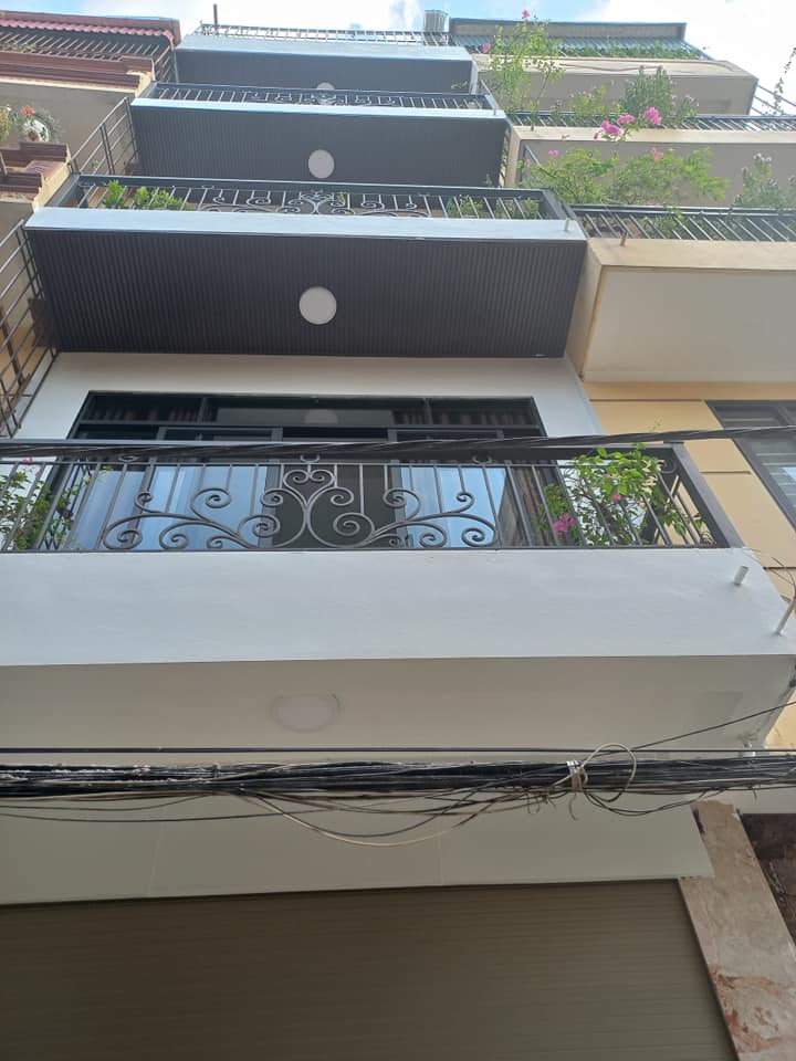 Bán gấp nhà Thuỵ Phương Bắc Từ Liêm – 42m2 – 5 tầng – Mặt tiền 3,9m – Giá chào 5,75 Tỷ