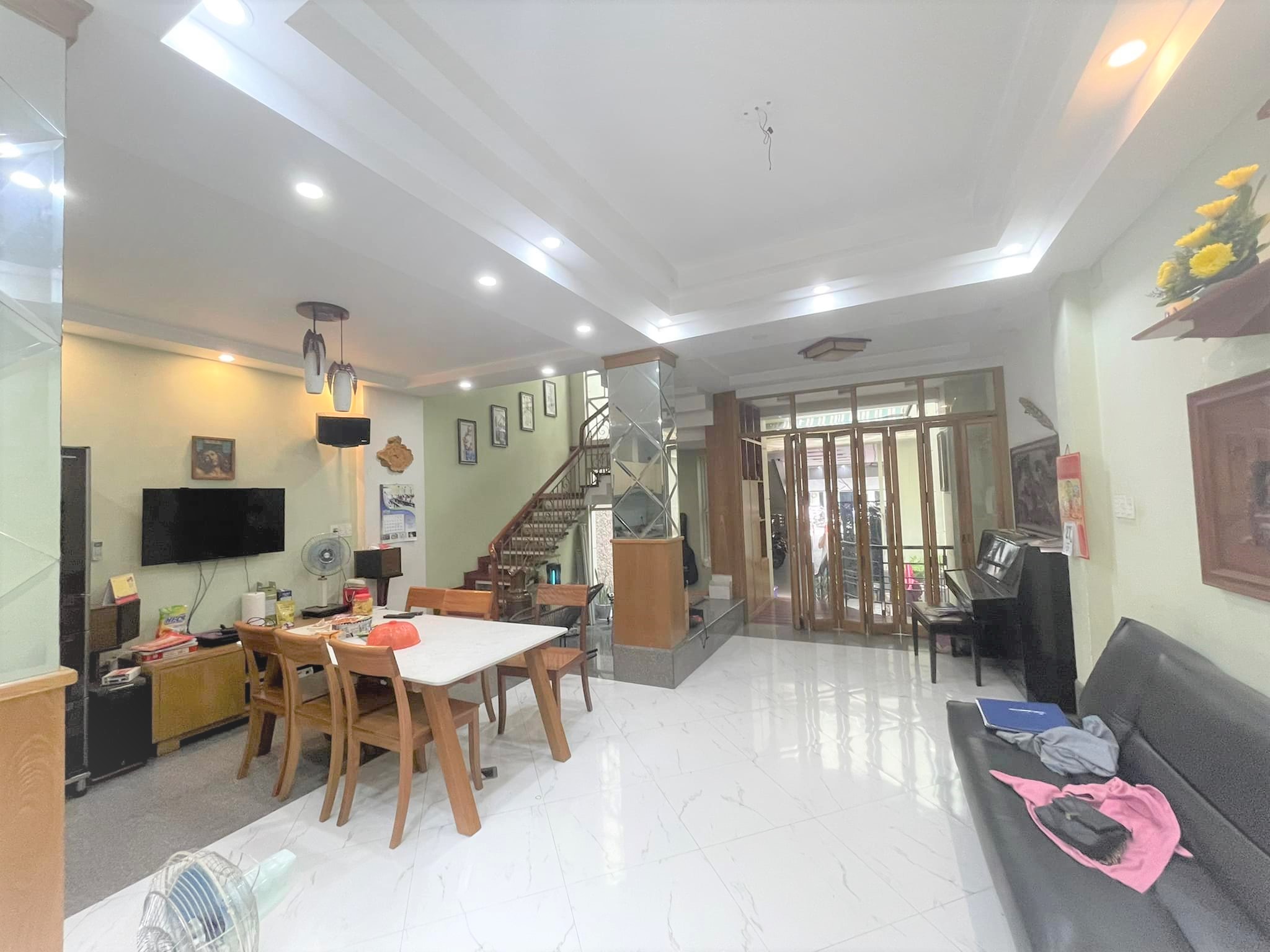 Mặt tiền Lê Đức Thọ - 6.2*32 – 4 tầng – siêu kinh doanh.