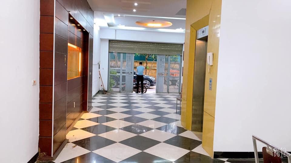 Bán nhà kinh doanh đỉnh Nguyễn Khánh Toàn- Cầu Giấy DT 63m- 6T- MT 5.3m- thang máy- 2 vỉa hè- ô tô vào nhà