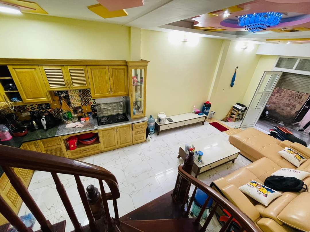 Chính chủ cần bán nhà giá rẻ La Thành Đống Đa 36m2 4 tầng 3.8m MT 4 tỷ có thương lượng miễn trung gian