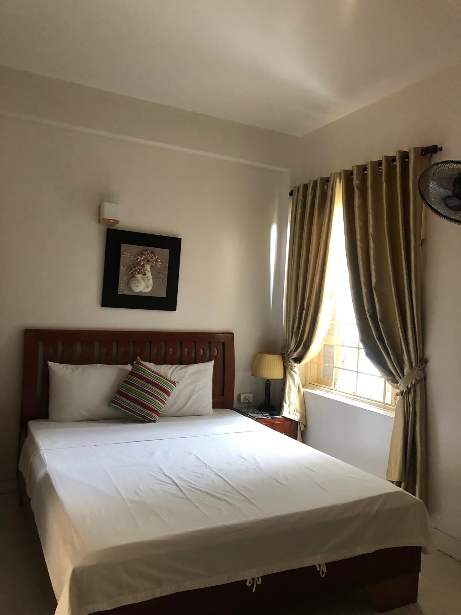 BÁN NHÀ TRUNG TÂM CẦU GIẤY-ĐƯỜNG TRẦN QUỐC HOÀN- ĐANG KINH DOANH 120 TRIỆU/THÁNG.