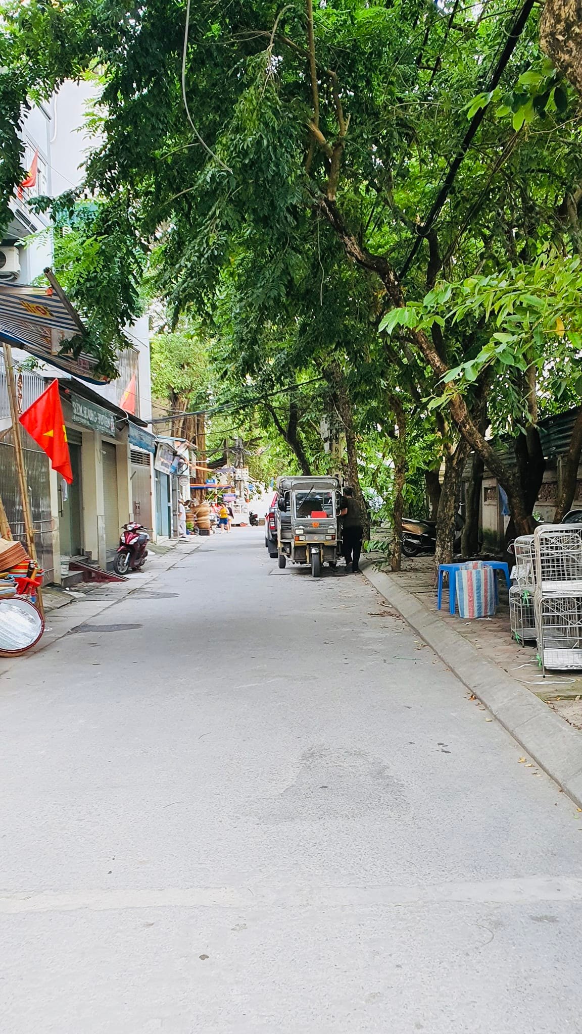 Lô góc mặt ngõ 209 An Dương Vương 63/91m2, MT 4m6, vỉa hè ô tô tránh, KD tốt, 8.9 tỷ