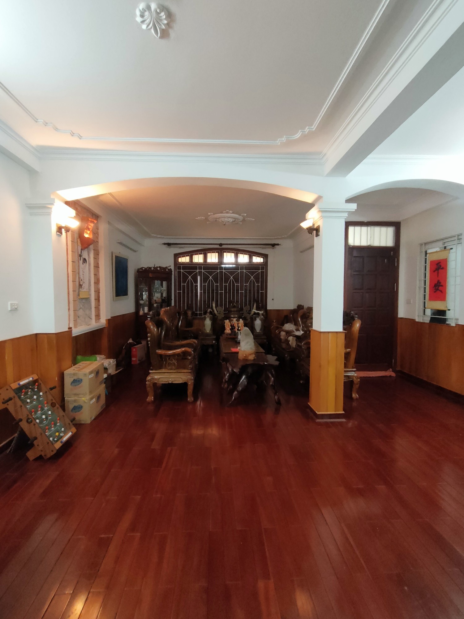 Cần bán nhà phố Xuân La, Tây Hồ 58m2, 5 tầng, MT 5,4m giá 6,8 tỷ gần phố, sát ôtô.