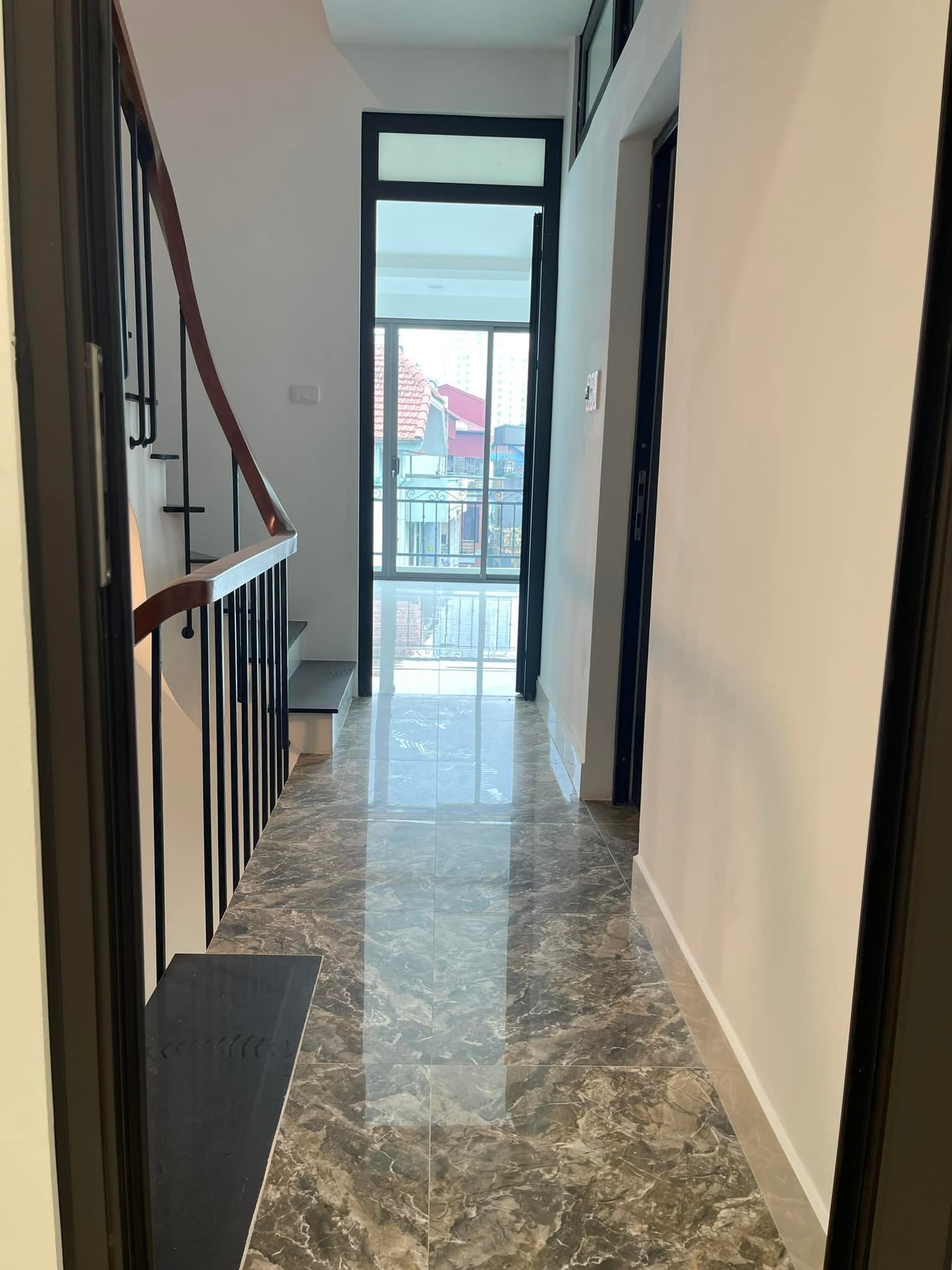 PHÂN LÔ,NGÕ THÔNG, MẶT NGÕ TO HƠN MẶT PHỐ, Ô TÔ ĐỖ CỬA PHỐ HOÀNG MAI GIÁ CHỈ 6.2 TỶ