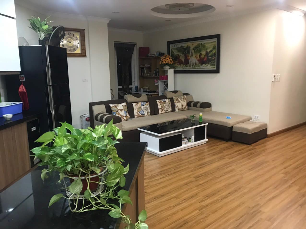 CẦN TIỀN BÁN CĂN CC BÌNH VƯỢNG 200 QUANG TRUNG, 3 NGỦ, DT 103M, TẶNG NỘI THẤT, GIÁ 2.65 TỶ