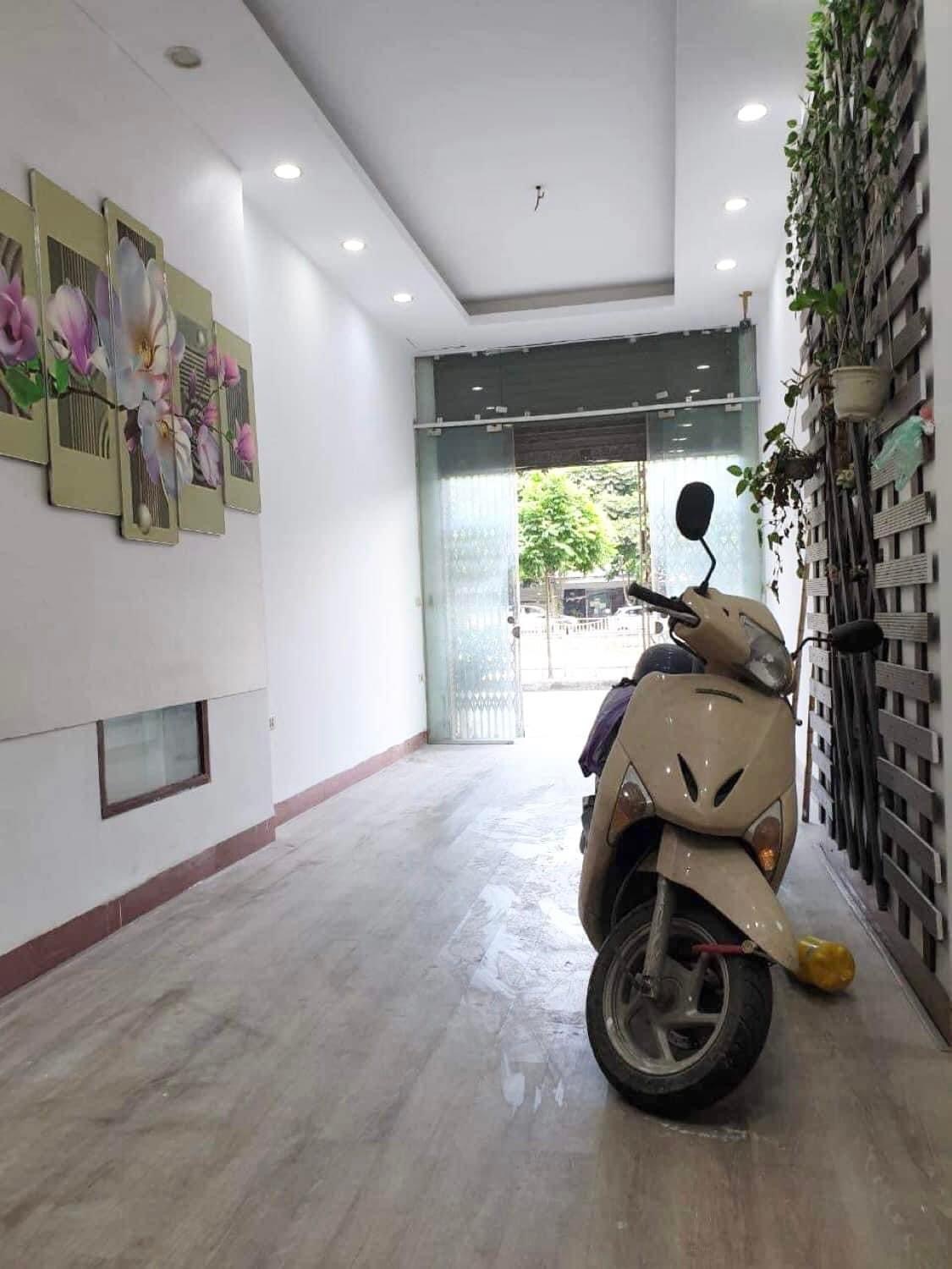 Siêu phẩm mặt phố Thanh Xuân 5tầng chưa tới 10tỷ