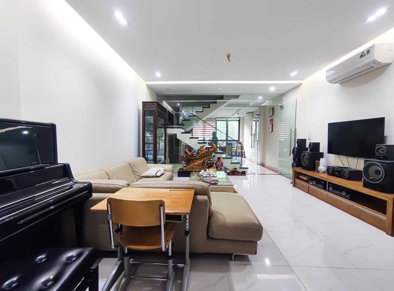 Bán Nhà Phân Lô Quân Đội Lê Trọng Tấn Thanh Xuân. Đường Ô Tô Tránh. 61m2 6T MT 4.8m