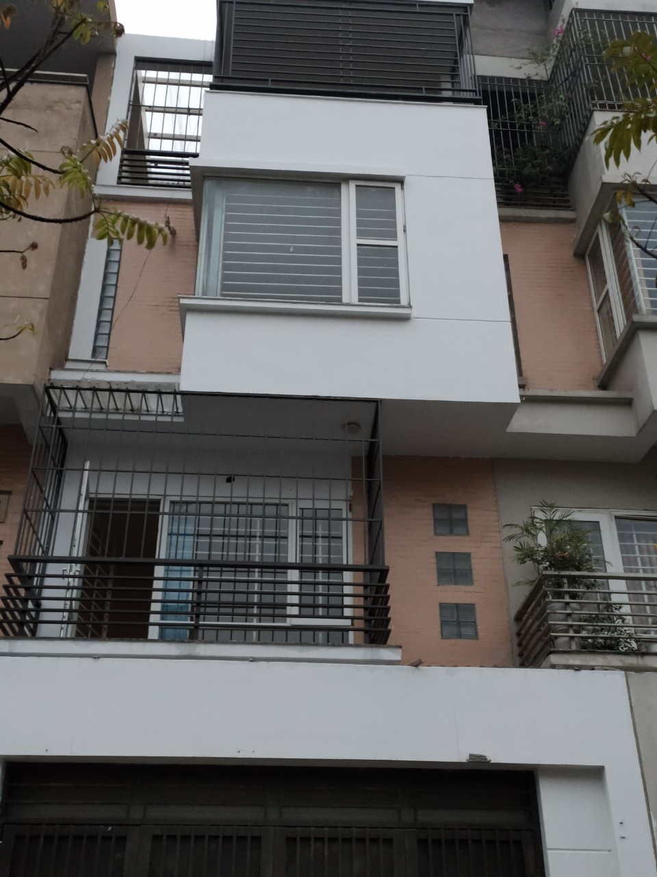 Bán nhà 5 tầng TT5 Văn Phú, Hà Đông, MT5.4M, 99m2, 17.3 tỷ