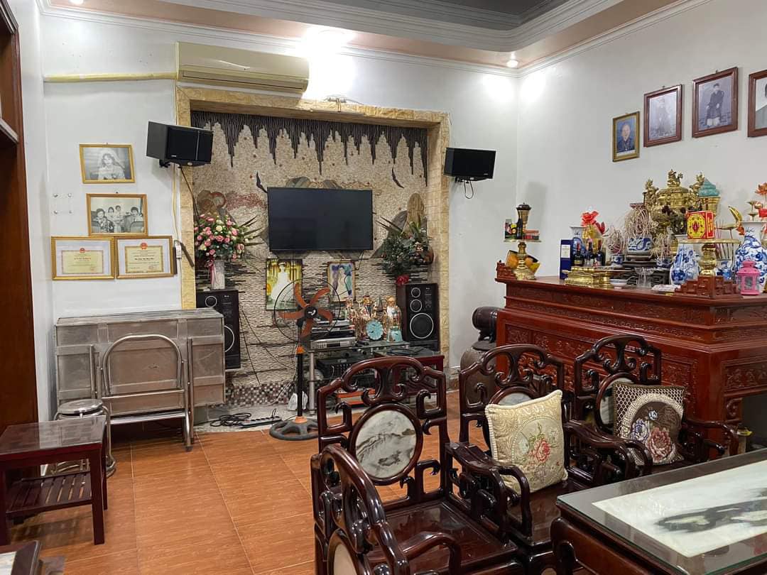 Bán nhà Hồ Tùng Mậu- Cầu Giấy diện tích 147m- 3 tầng- gần mặt phố- giá chào chỉ 14 tỷ