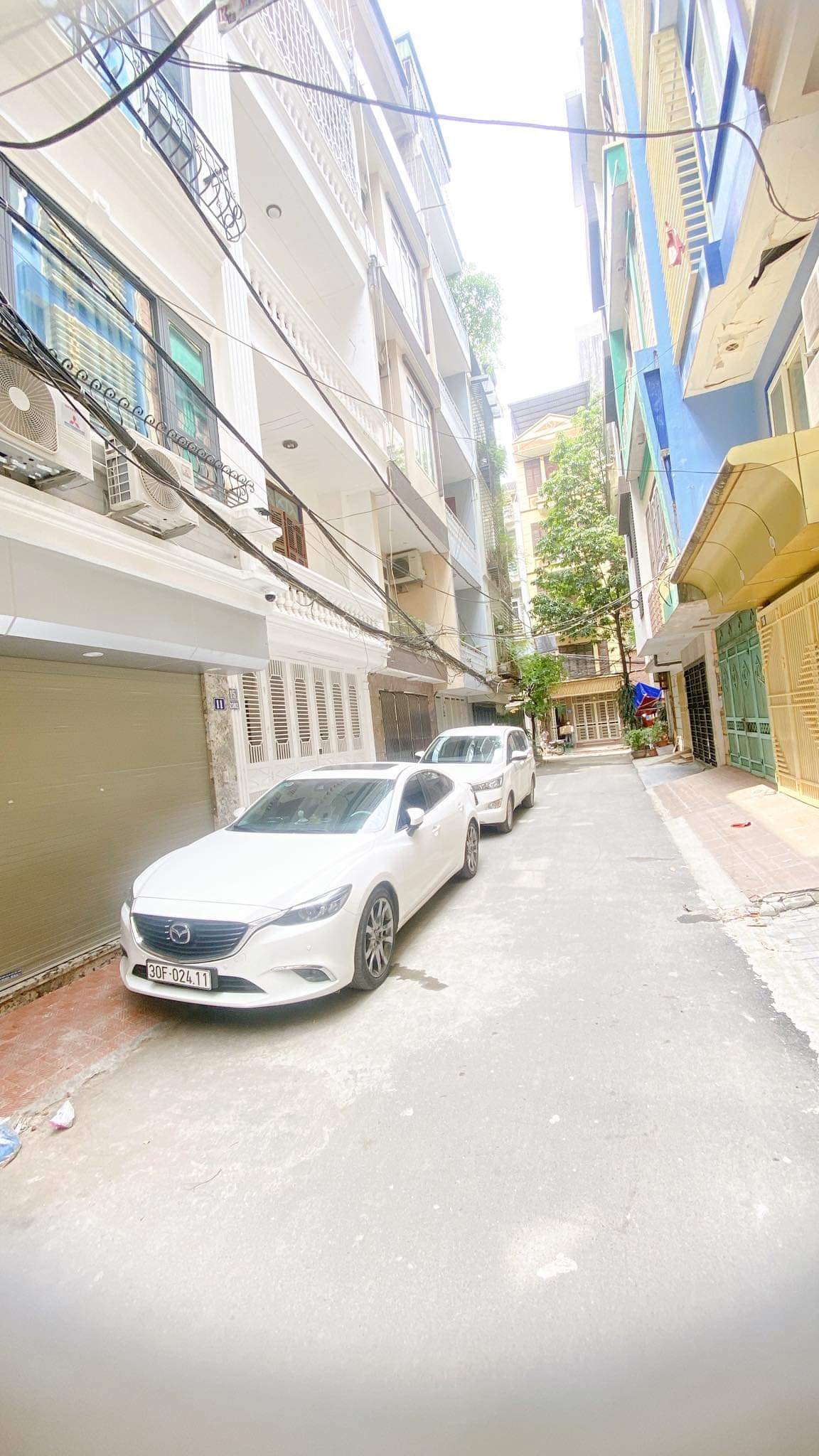 Chủ bán gấp nhà Trần Quang Diệu 52m 7 tầng mt 4.2m,vỉa hè,phân lô,ô tô tránh, đường thông