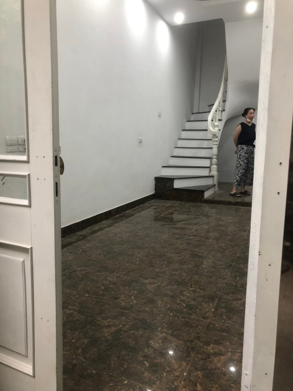 Bán nhà 4 tầng ngõ ba gác 2 mặt thoáng trước sau Kim Mã, Ba Đình