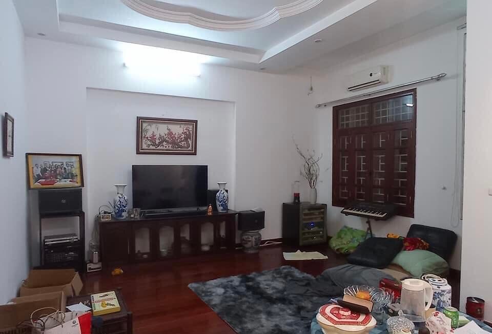 Bán nhà phố Vương Thừa Vũ, 94,2m2, MT 6,2m, 15 tỷ.
