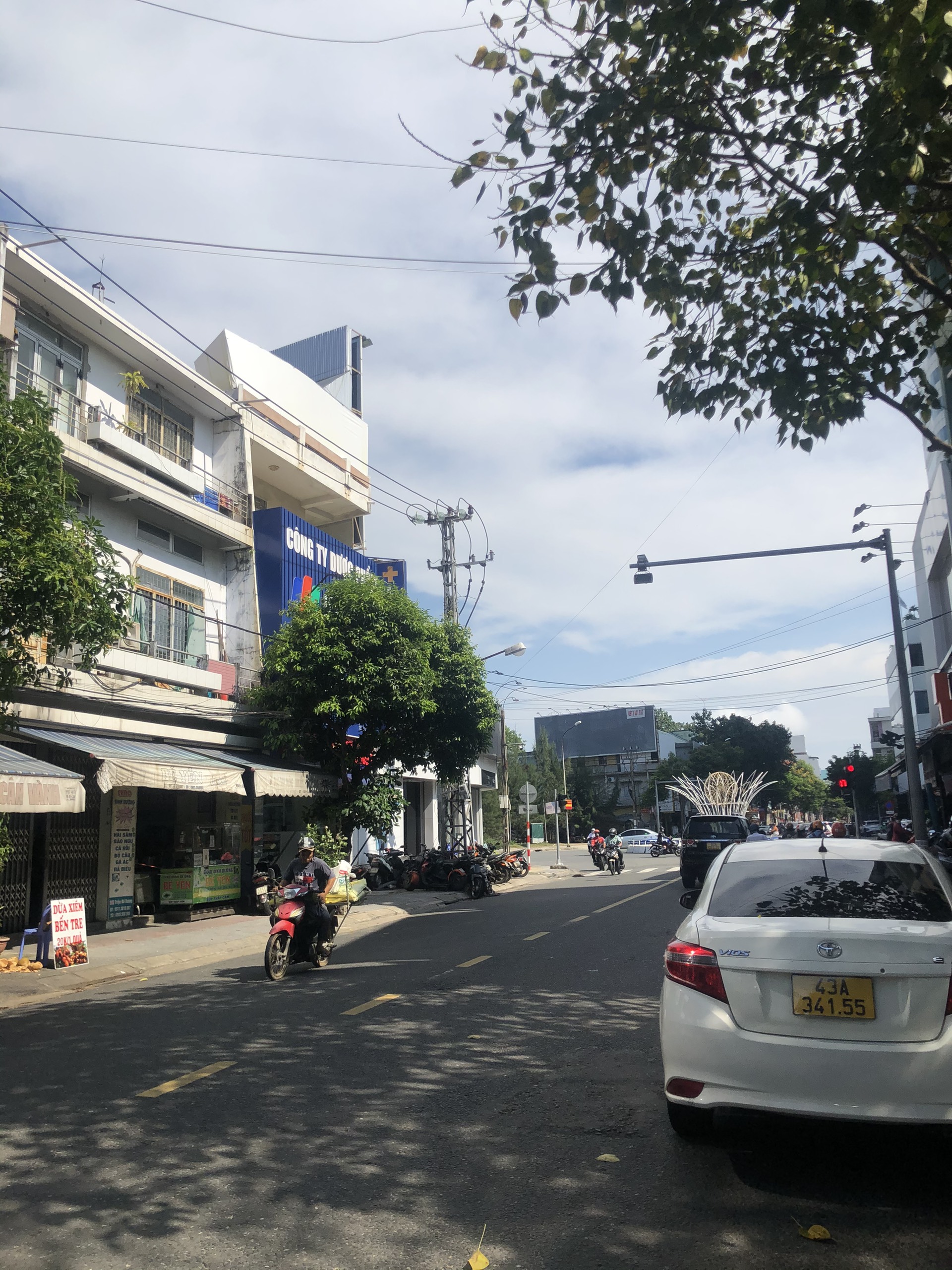 Bán nhà 3 tầng đường Nguyễn Hoàng P.Hải Châu 2 Q.Hải Châu