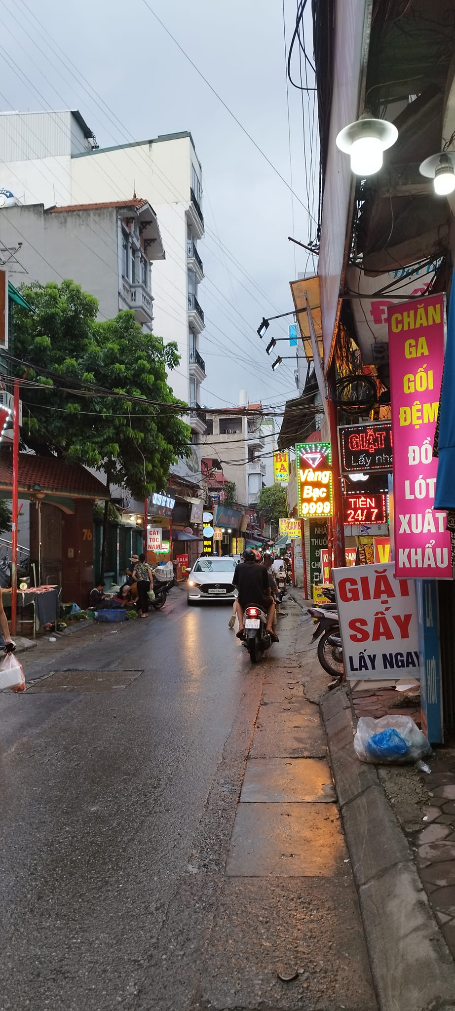 Mặt phố Đình Thôn 82m2x3T, MT 5m, lô góc vỉa hè ô tô dừng đỗ, kinh doanh đỉnh, 16 tỷ