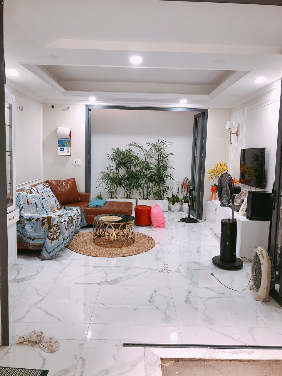 Lê Quang Định – 4.3*15 – 4 tầng – nhà mới ở liền – xe hơi ngủ trong nhà.