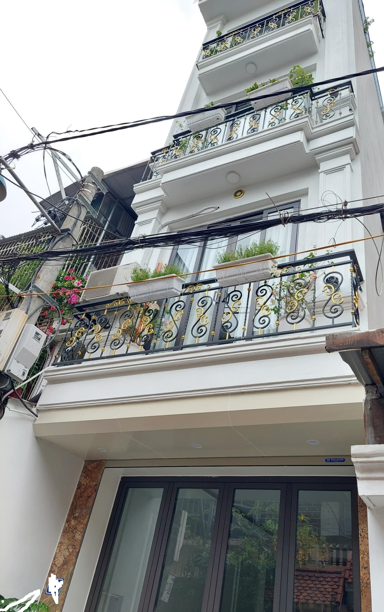 Cực hiếm bán nhà đẹp Nguyễn Sơn, 75m2, 5T, gara, thang máy, phố Vip, sổ đỏ hoa hậu, 13.3 tỷ ( Có TL )