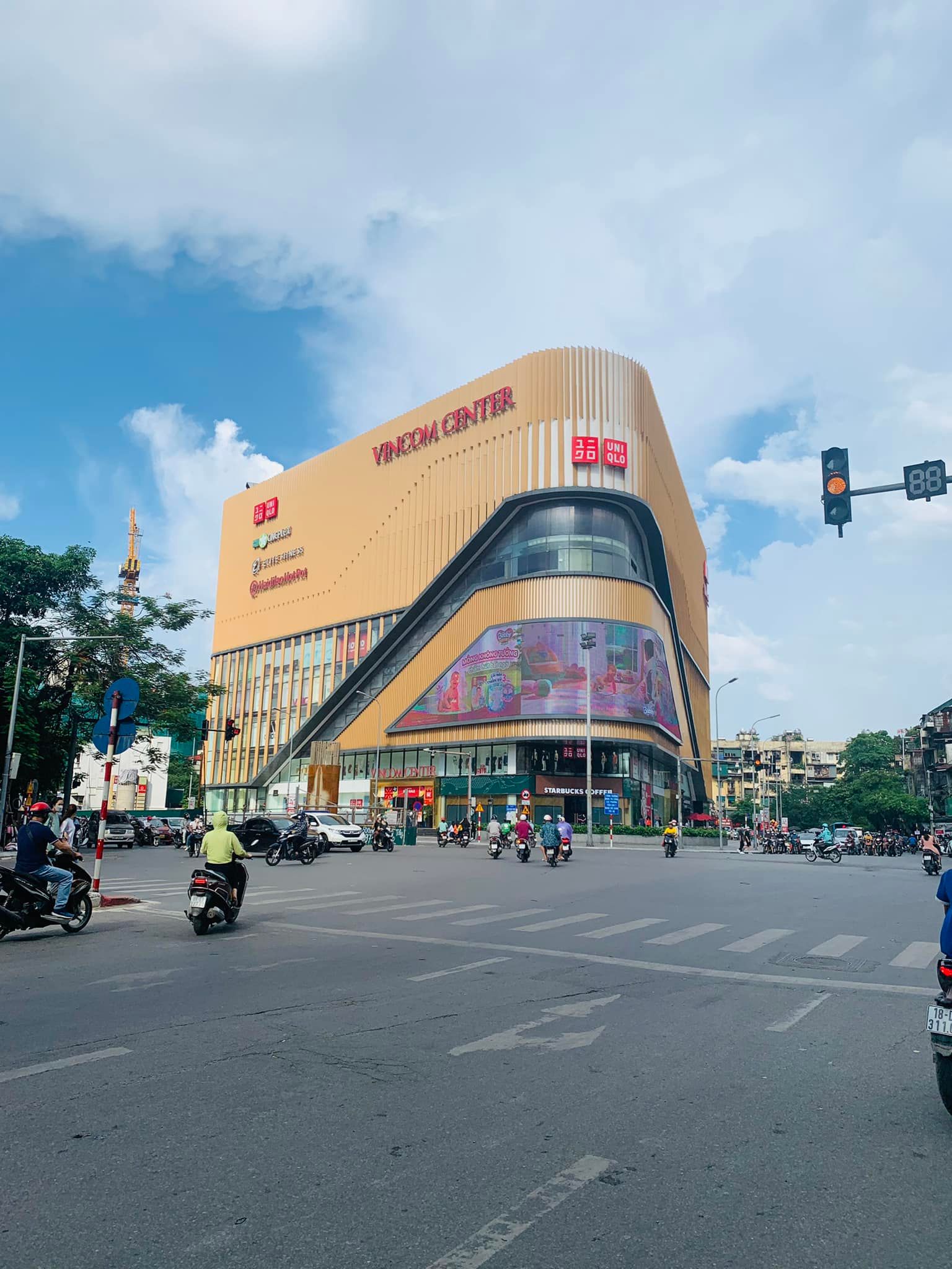 Bán nhà mặt phố Chùa Bộc 5 Tầng MT4m DT58m2