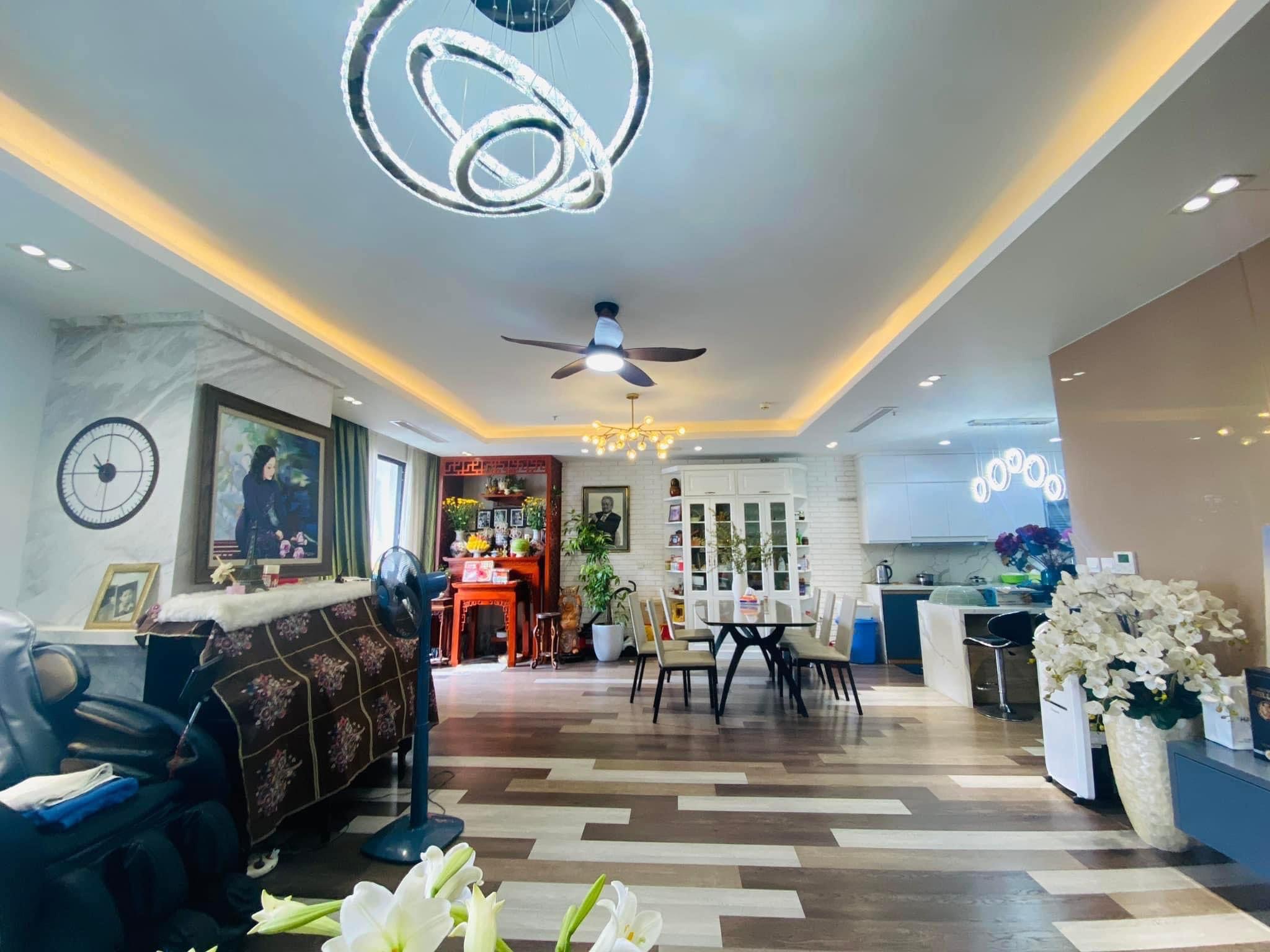 Bán Căn Hộ Penhouse Tầng 27 Khu T KĐT TimeCity. 195m2, 4PN, Full Nội Thất