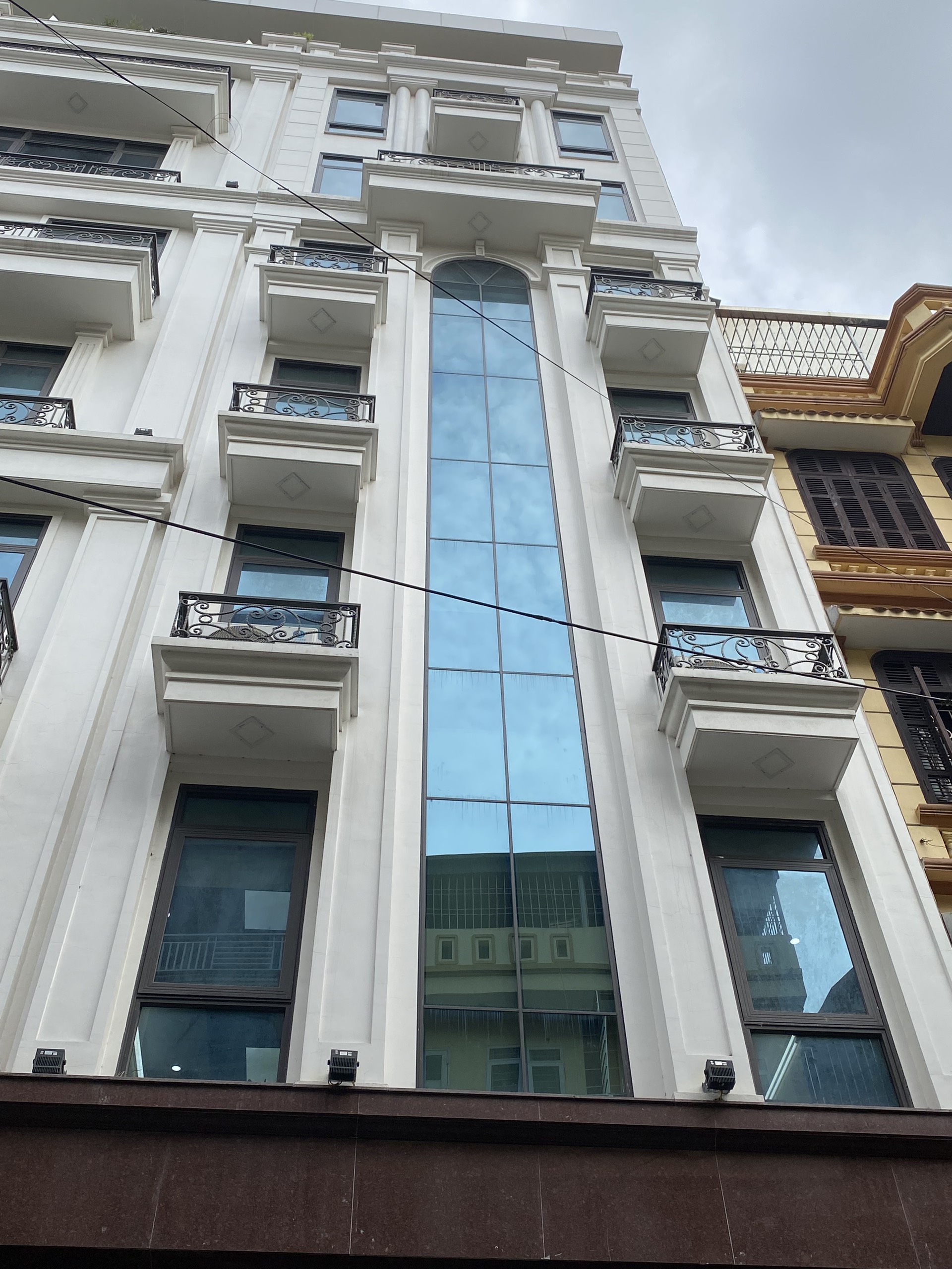 Hiếm MP Võ Văn Dũng, Đống Đa, 8 Tầng, Thang máy, Kinh doanh, vỉa hè, 82M_MT6M, Giá 46 TỶ.