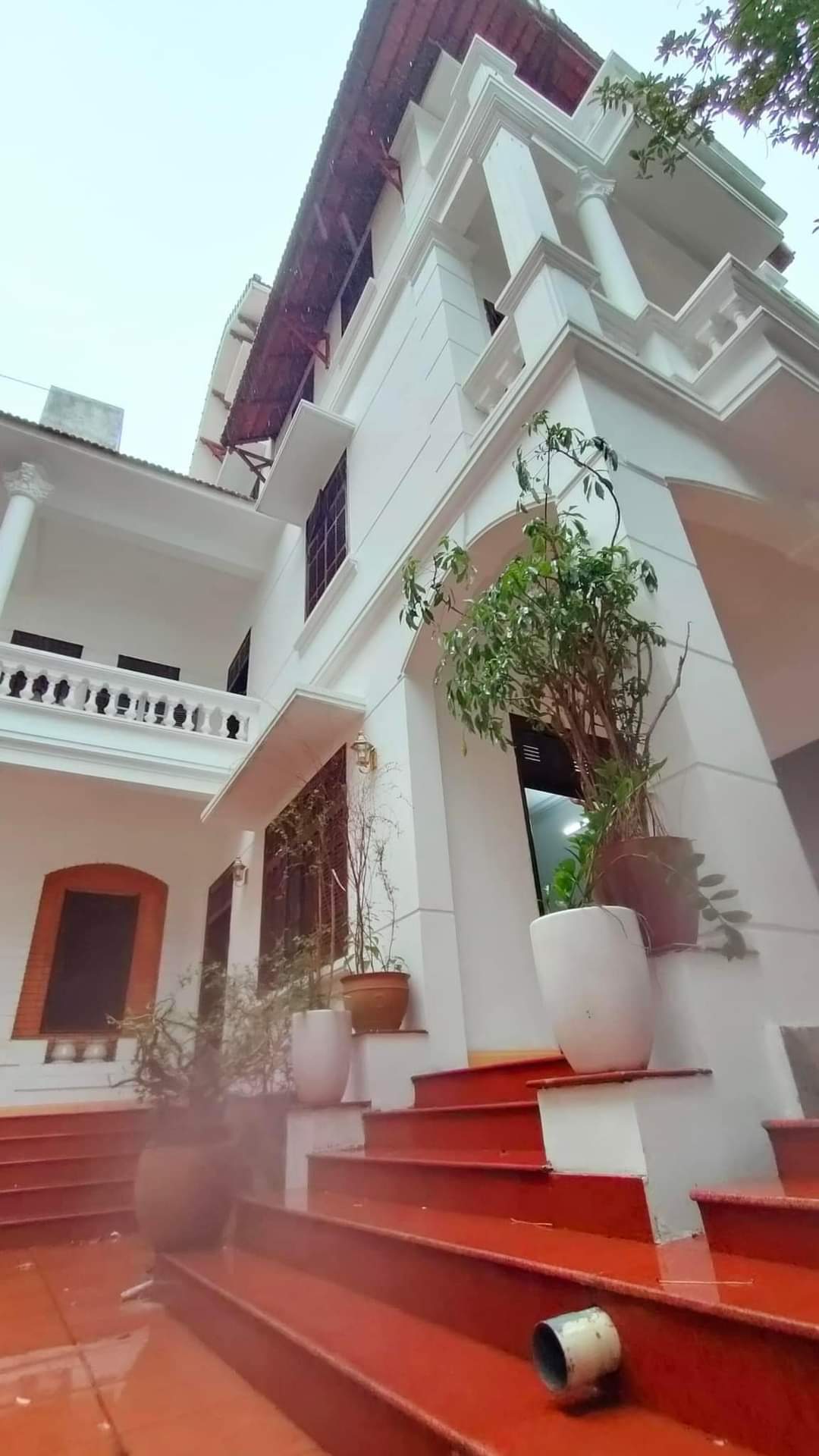 NHỈNH 100TRIỆU/M2, SIÊU BIỆT THỰ TÂY HỒ, Ô TÔ VÀO NHÀ, NHÀ LẠC LONG QUÂN 280M, 46 TỶ