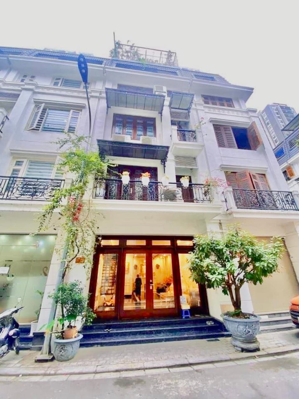 Bán nhà mặt phố Chùa Bộc 5 Tầng MT4m DT58m2