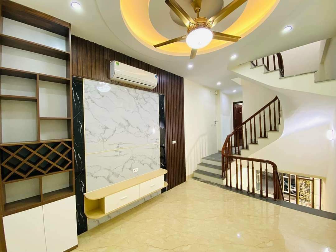 Bán nhà phố Nhuệ Giang - Hà Đông, Trung tâm quận – Gần phố - Nhà mới đẹp chỉ 5.5 tỷ