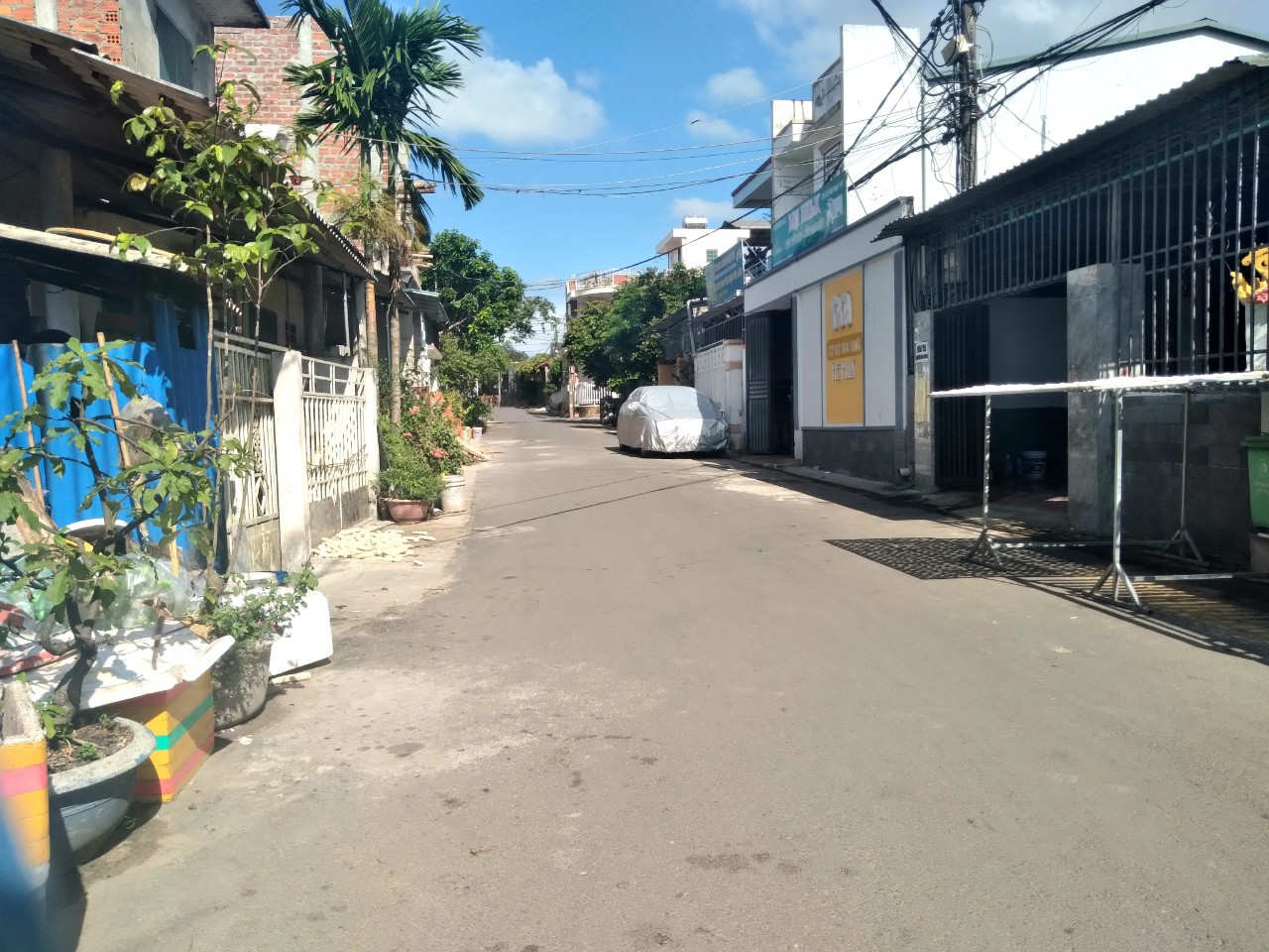 NHÀ 2 TẦNG THIẾT KẾ HIỆN ĐẠI, MT ĐƯỜNG NHỰA TT TP ĐÔNG HÀ , GIÁ CHỈ 3,5 TỶ