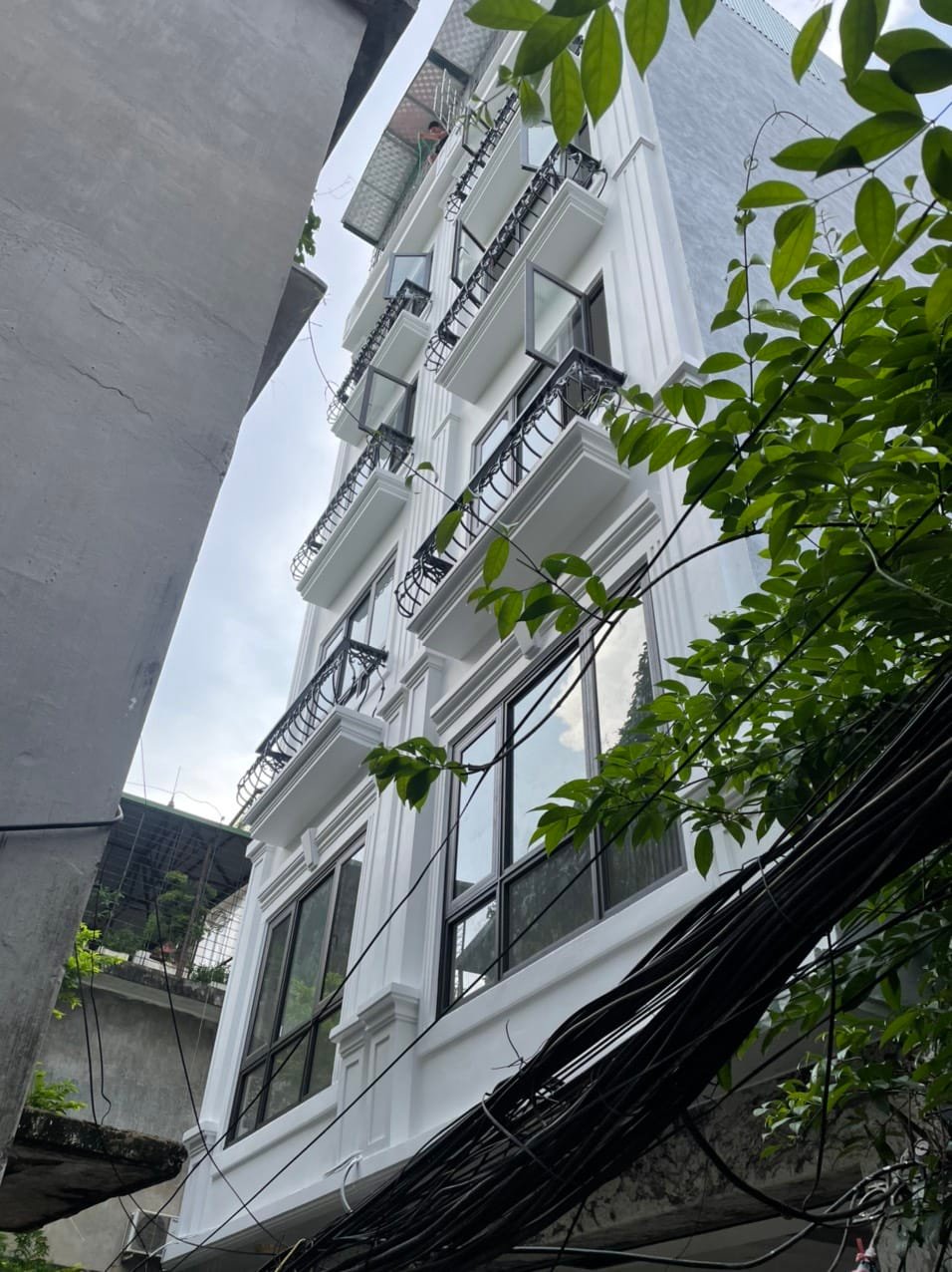 Bán nhà phân lô đường Chiến thắng 33m2,vỉa hè, ô tô tránh giá 5,8 tỷ