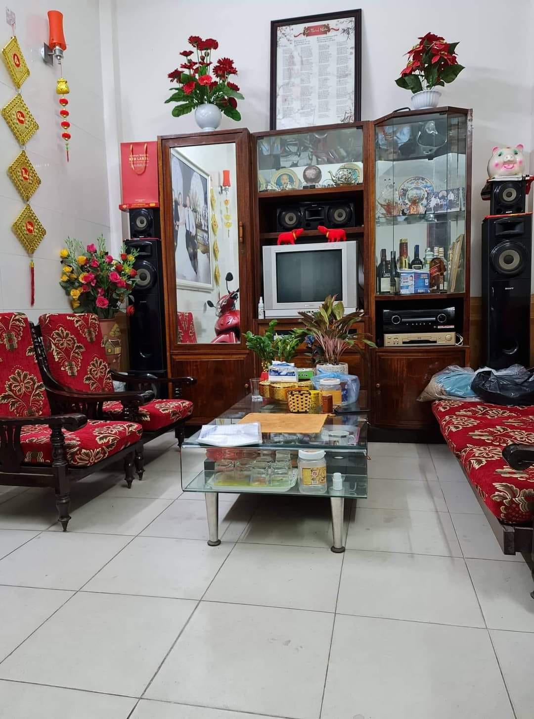 Bán nhà mặt phố 5 tầng, diện tích 50m2 mặt tiền 3,3m2 tại Yên Hòa Cầu Giấy Hà Nội.