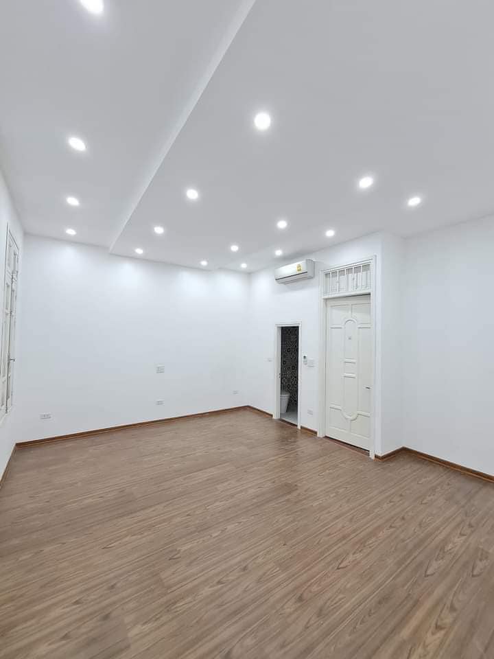 VÕ CHÍ CÔNG, PHÂN LÔ Ô TÔ KINH DOANH, MẶT TIỀN ĐẸP, SỔ NỞ HẬU, 120M2X5T. GIÁ 27 TỶ