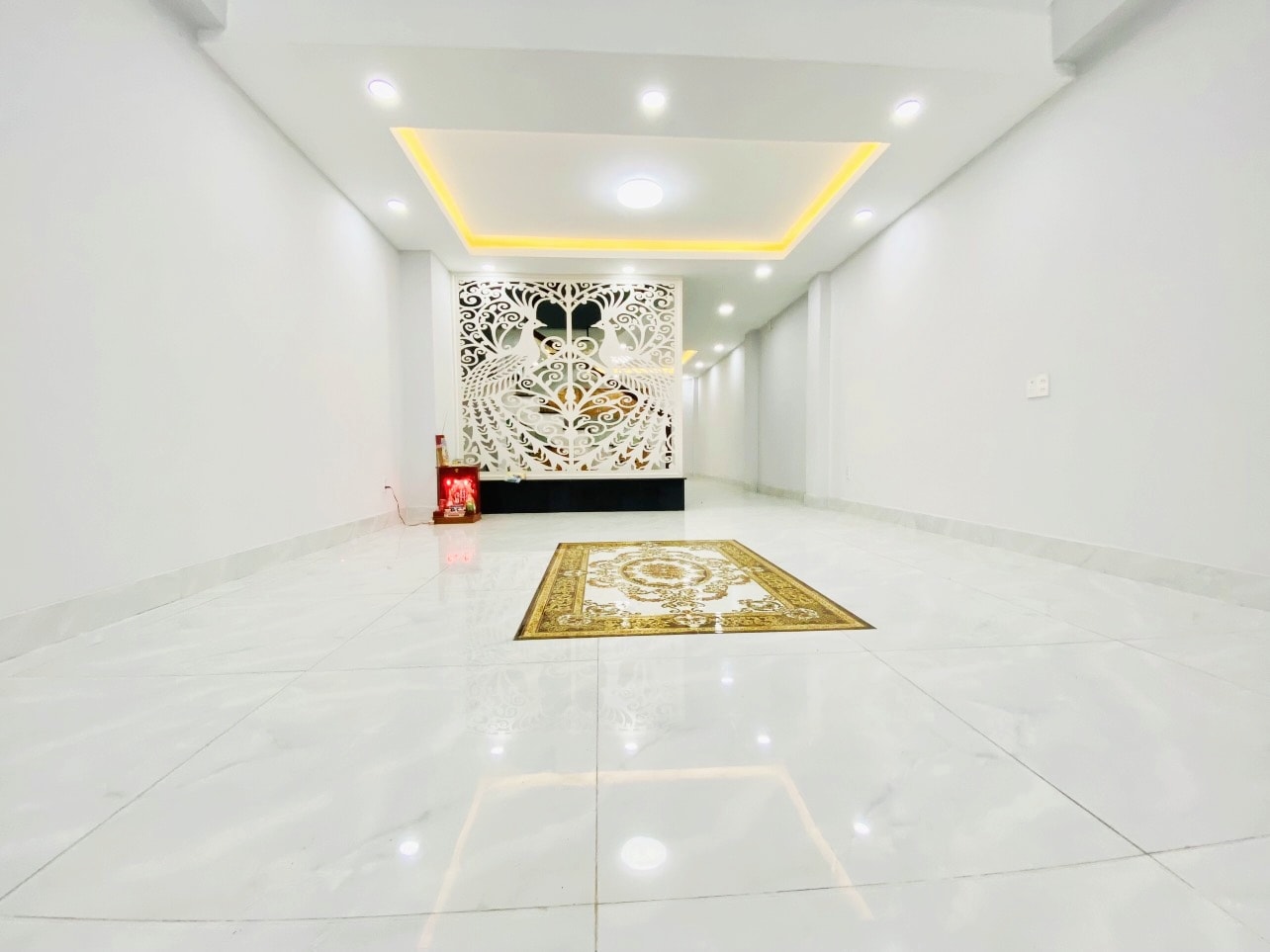 Trung tâm Bình Thạnh - 4.4*16 – 5 tầng mới đẹp – xe hơi ngủ trong nhà.