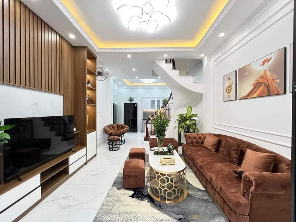 Bán nhà ngõ 61 Lạc Trung, Hai Bà Trưng 66m, 5 tầng, mt 4.5m. Giá: 13.7 tỷ