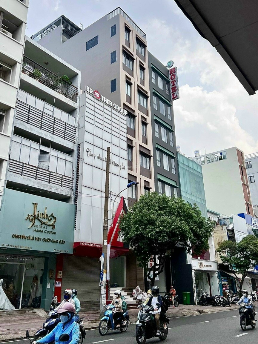 114m2