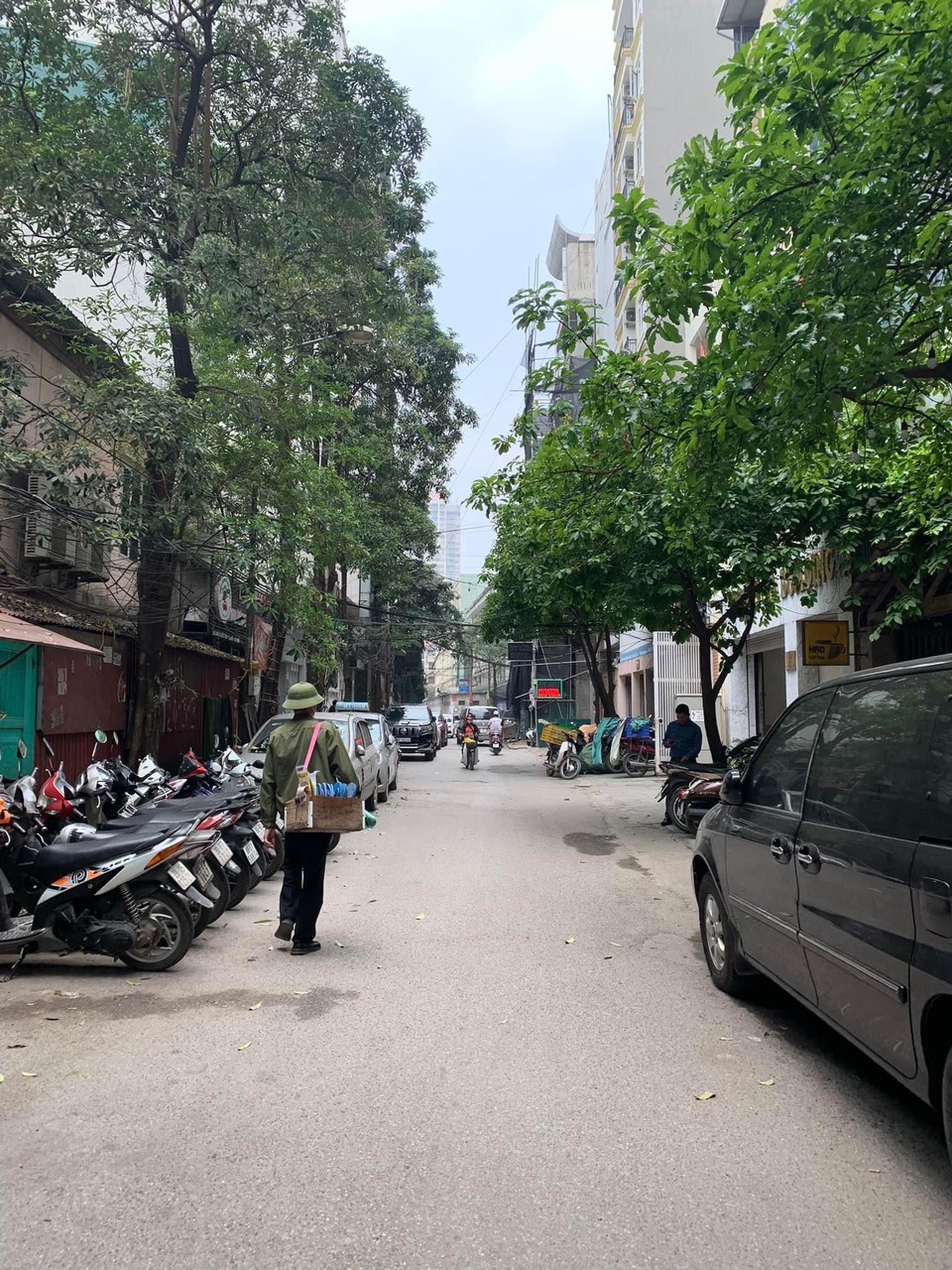 BÁN NHÀ LÔ GÓC Ở MỸ ĐÌNH, NAM TỪ LIÊM DT 72m2, MT4,6m, 7 TẦNG.