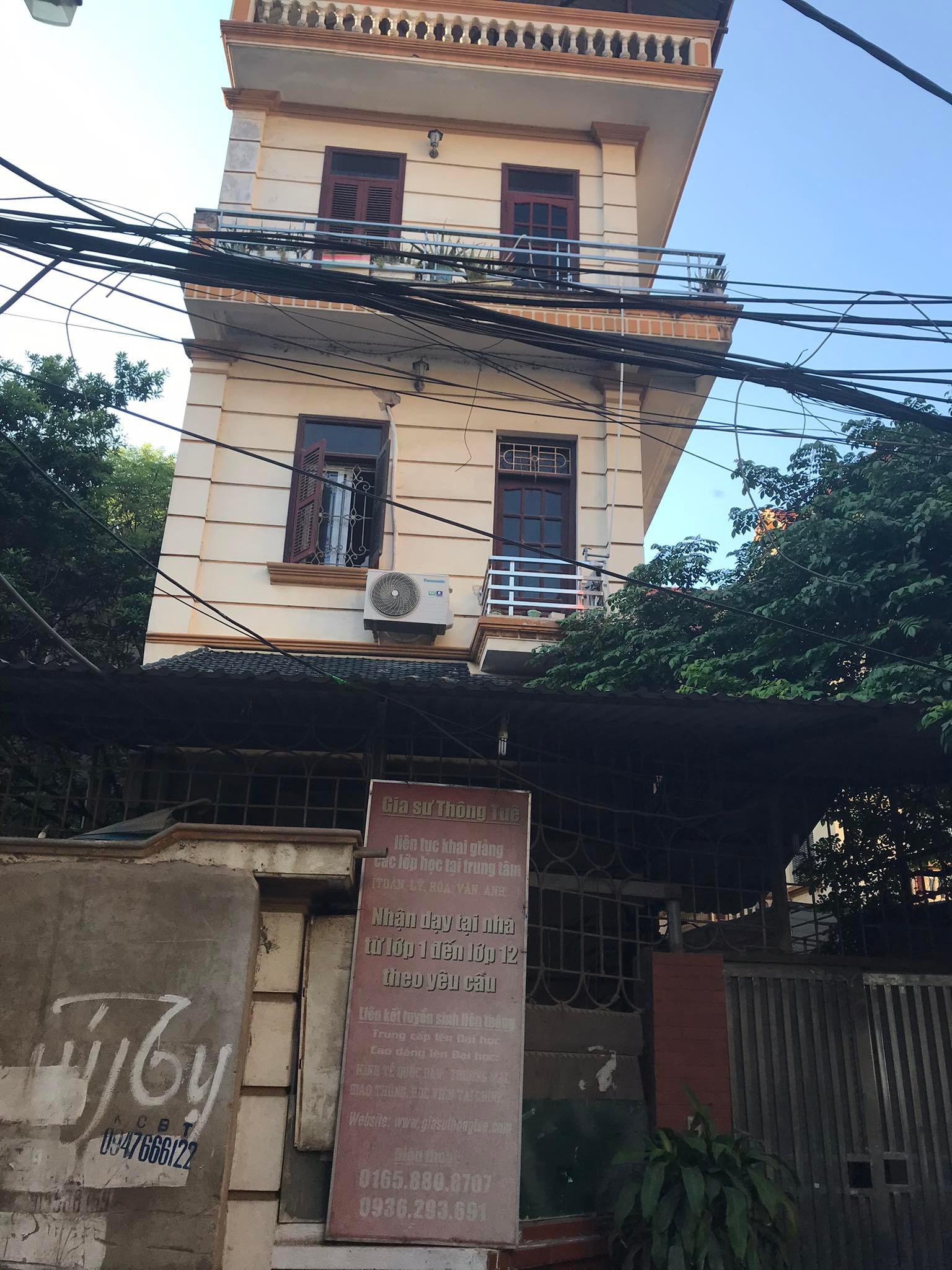 Chính chủ bán Đất tặng nhà Xuân Đỉnh 3 tầng 113m2, Mt7,3m ô tô 7 chỗ qua nhà giá 11,3 tỷ giá đầu tư