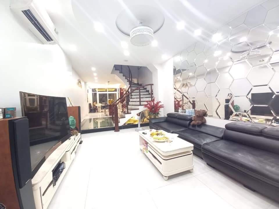 Bán Gấp Nhà Phố Võ Thị Sáu,Hai Bà Trưng, DT 56m 5T 9.5 Tỷ Kinh Doanh