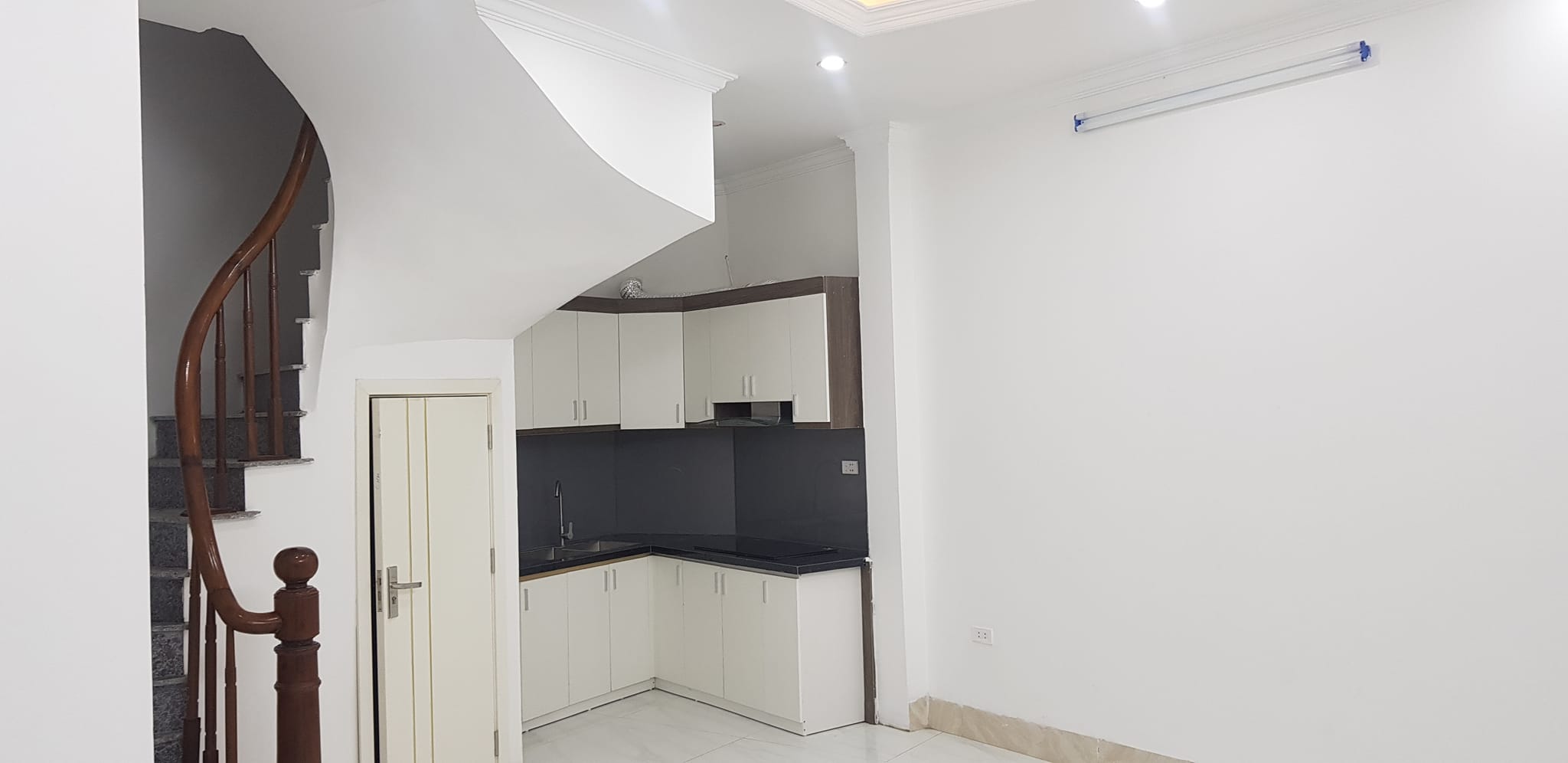 SIÊU PHẨM NHÀ PHỐ HOÀNG MAI FULL NỘI THẤT VỀ Ở NGAY, TIỆN ÍCH NGẬP TRÀN GIÁ 3.35 TỶ.