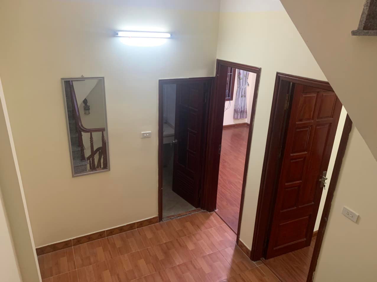 BÁN NHÀ PHỐ HOÀNG MAI DT 42M2 MT 5,7M HÀNG XÓM CÁN BỘ CÔNG CHỨC, DÂN TRÍ CAO GIÁ 4.5 TỶ