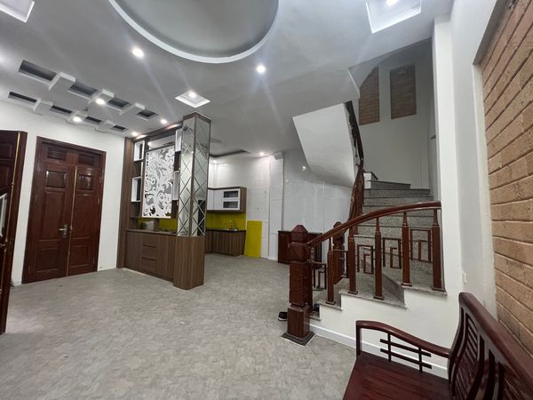 Cơ Hội Duy Nhất Để Sở Hữu Em Hoa Hậu Trần Khát Chân DT 45m2 x 4 tầng,mt 6m2 nhỉnh 4tỷ